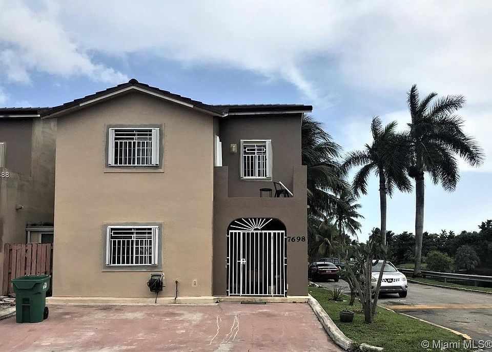 1st image of 7698 NW 182nd Ln #501