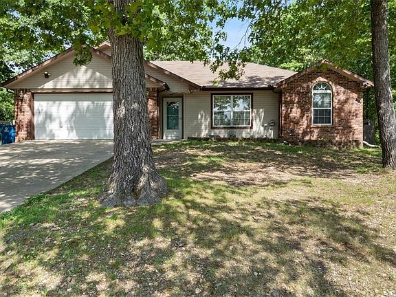 2nd image of 31 Headley Dr