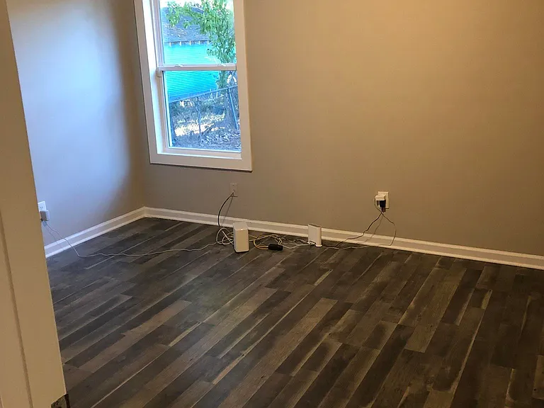 3542 Douglass Ave — Photo 16