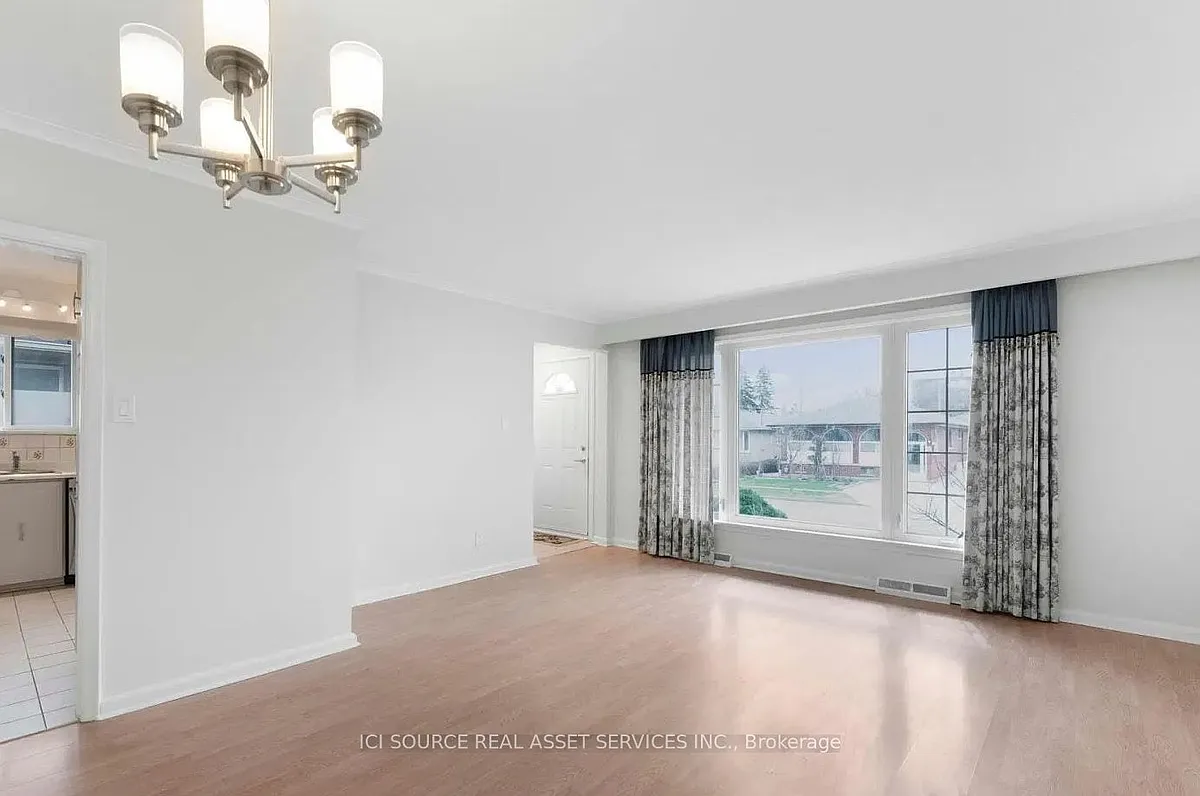 Building Photo - 4 Dempster St #MAIN FL