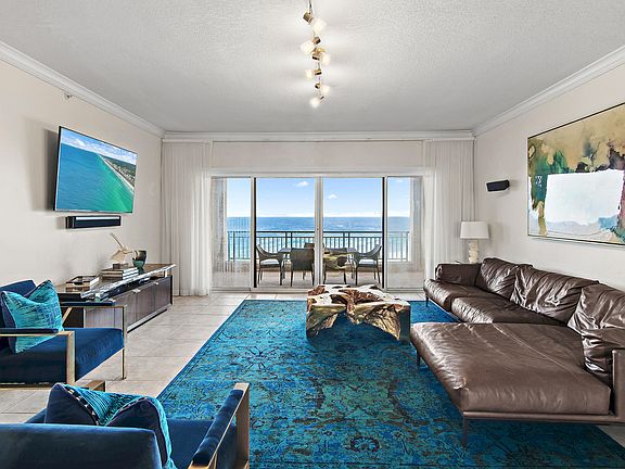 2nd image of 4551 Southwinds Dr #Penthouse 4551