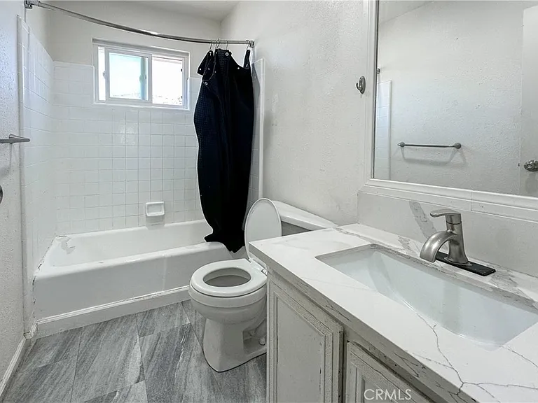 3511 Rainbow Ln — Photo 9