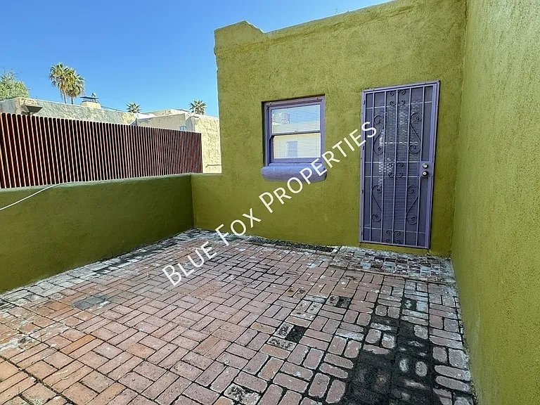 1211 N Jones Blvd #4 — Photo 10