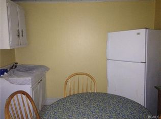 210 Walsh Ave, New Windsor, NY 12553