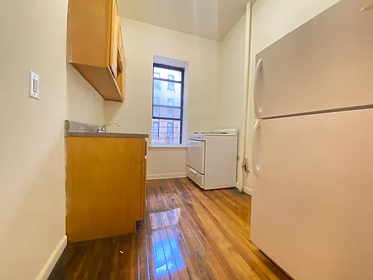 Rented by Lang Realty LLC | media 1