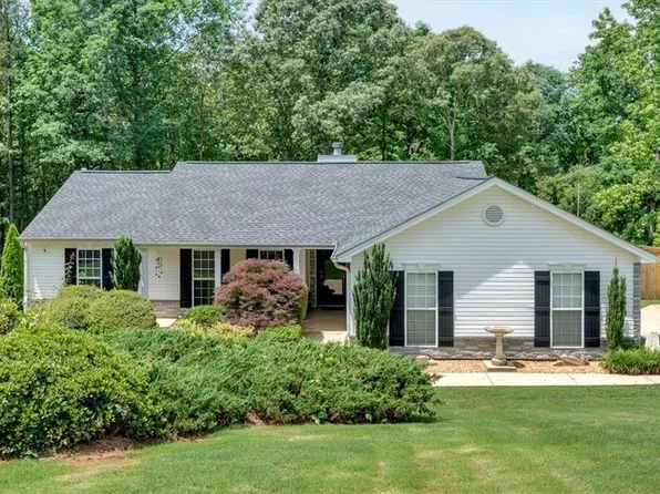 1385 Morrow Dr, Bethlehem, GA 30620