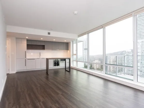 567 Emerson St #2006, Coquitlam, BC V3J 0G3