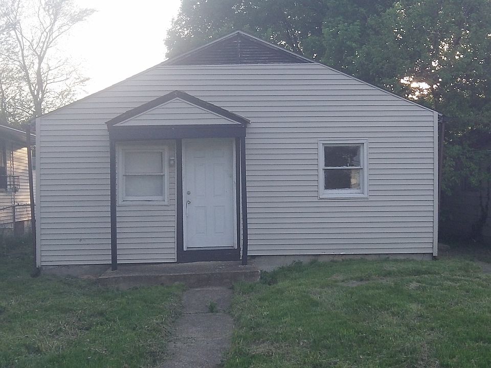 1st image of 2806 N Lasalle St