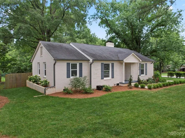 938 Stanfield Dr, Charlotte, NC 28210