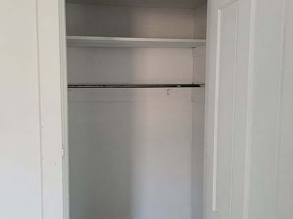 4th image of 114 Spruce Ln #A