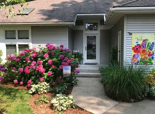6678 W Timber Ln, Ludington, MI 49431