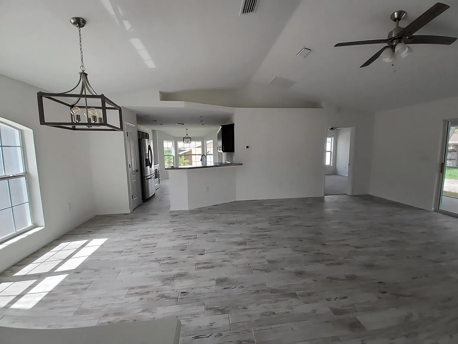 128 Darnell Ave — Photo 4