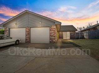 7010 Woodlake Dr, Oklahoma City, OK 73132