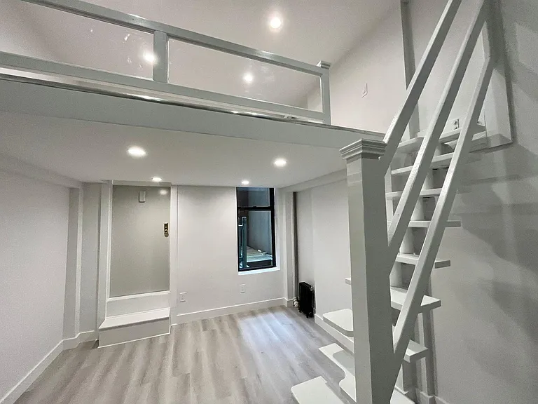 440 10th Ave #1RS — Photo 7
