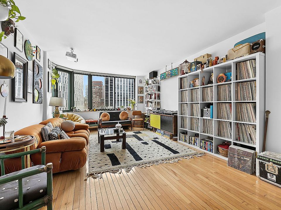 1st image of 295 Greenwich St APT 11E