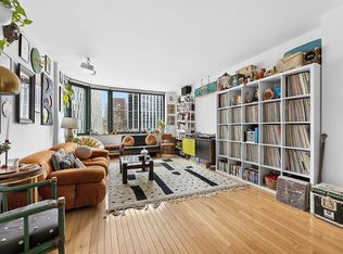 295 Greenwich St APT 11E, New York, NY