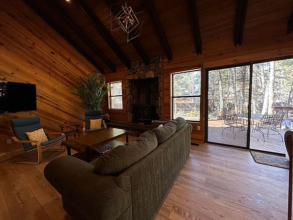 Family / living room with hide-away bed