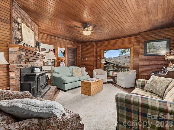 5th image of 608 Evans Rd