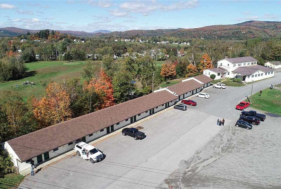 1st image of 15 Abenaki Ln
