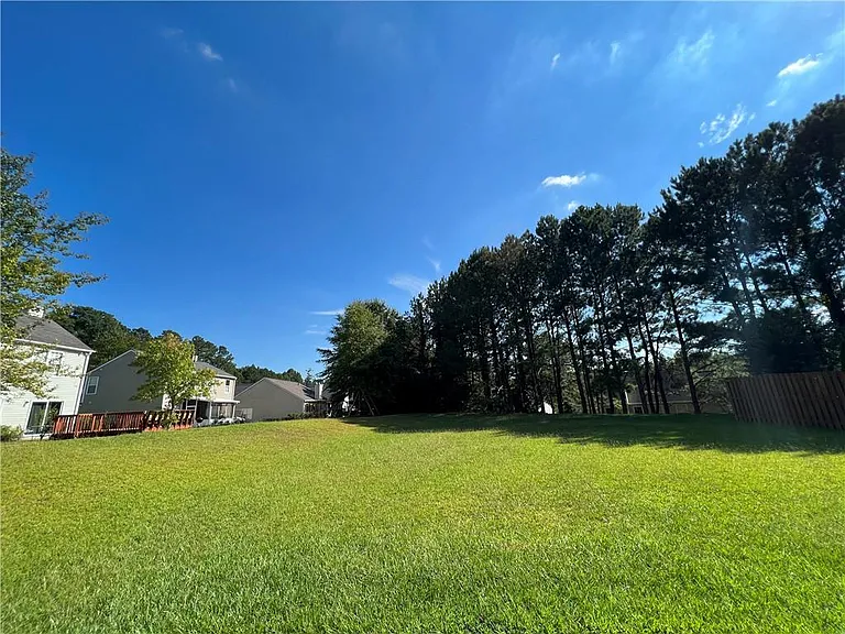 156 Weatherstone Dr — Photo 28