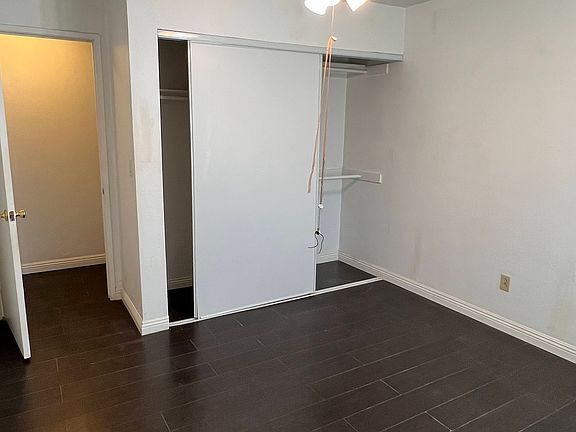 3rd image of 4914 Glenhaven Dr
