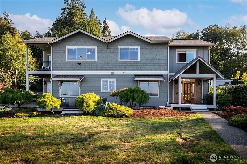 4th image of 1374 Ahlstrom Road E