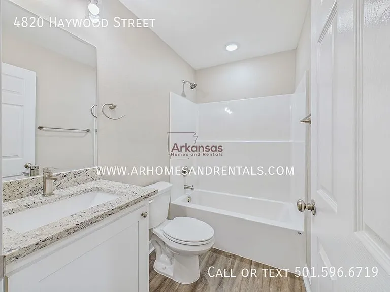 4820 Haywood St — Photo 8