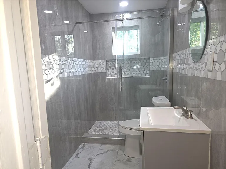 9330 Chesterfield Dr — Photo 5
