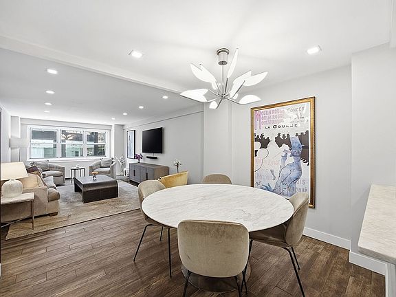 4th image of 211 E 53rd St APT 4K
