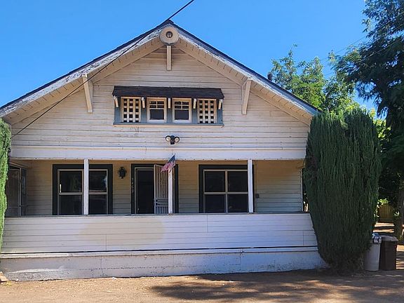 2nd image of 5469 E Tulare St