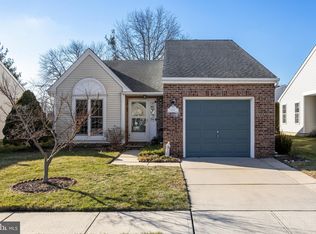 404 Aster Pl, Mount Laurel, NJ 08054