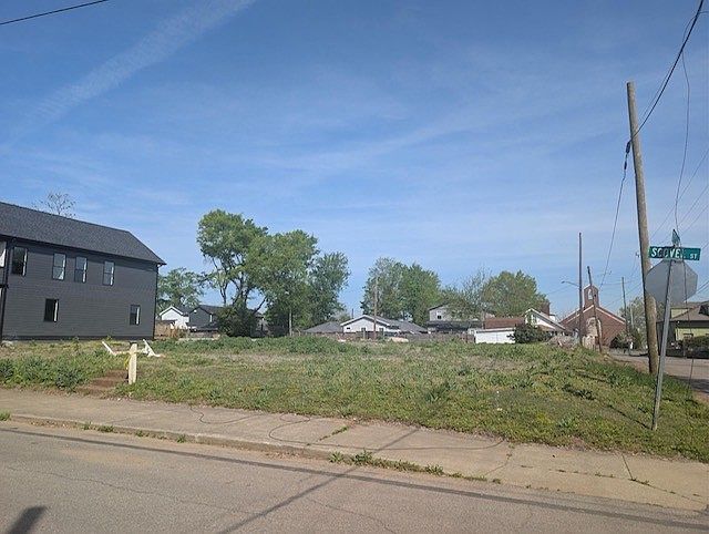 1st image of 1704 Scovel St