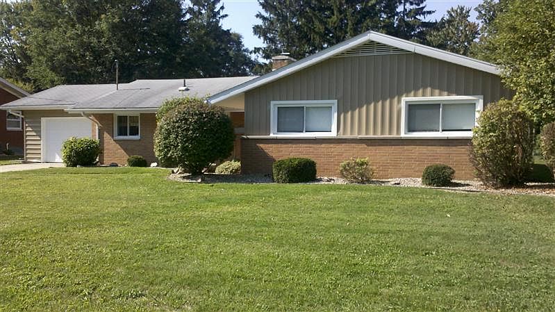 3576 Creekwood Dr, Saginaw, MI 48601 | Zillow