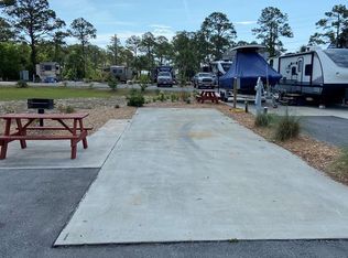 107 Haven Ct, Carrabelle, FL 32322