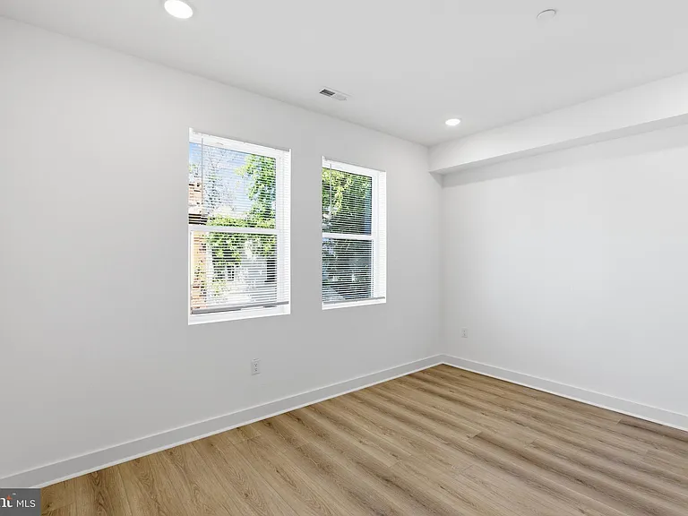 2534 N 11th St #2 — Photo 15