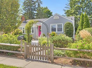 44 Scarborough Rd, Manchester, CT 06040