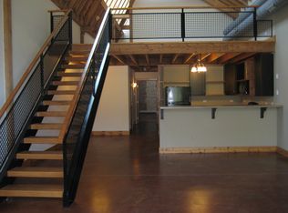 306 N Seminary Ave, Woodstock, IL 60098