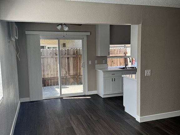 5th image of 18291 Plaza Way #B
