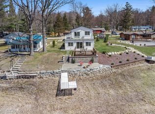 4138 Lakeside Dr, Beaverton, MI