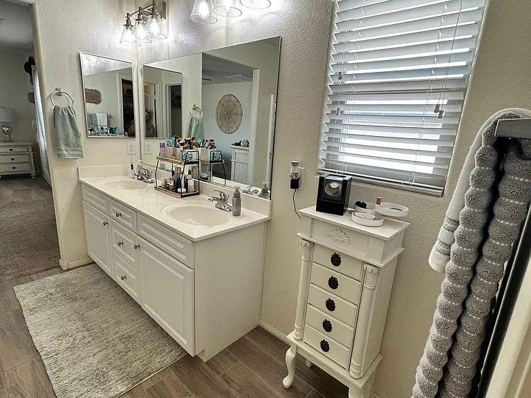 10601 Thor Mountain Ln — Photo 19