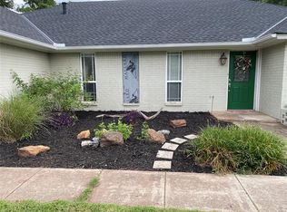 1213 Woodstock Ct, Norman, OK 73072