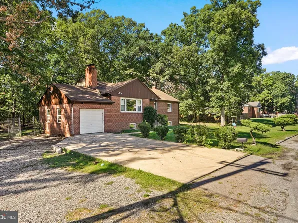 4421 Ridgecrest Dr, Suitland, MD 20746