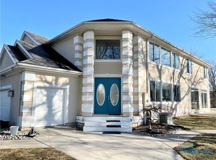 240 S Centennial Rd, Holland, OH 43528