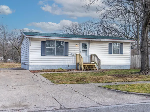 2020 Manz St, Muskegon Heights, MI 49444