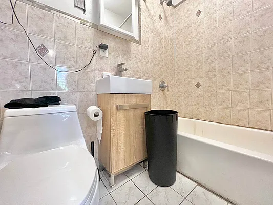 Rented by Doorway NYC, LLC | media 4