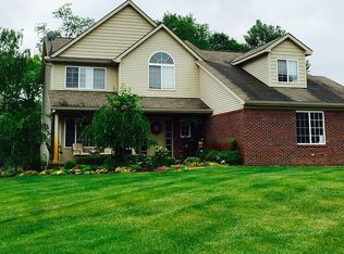 2256 Ore Creek Ln, Brighton, MI
