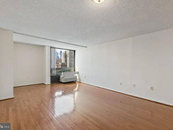 241 S 6th St APT 1206C, Philadelphia, PA 19106