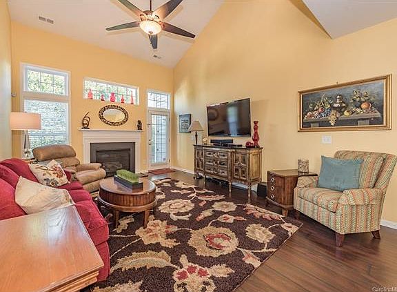 4th image of 555 Pate Dr #133