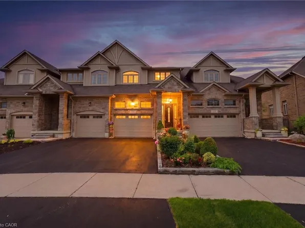 123 Oak Park Dr, Waterloo, ON N2K 0B3