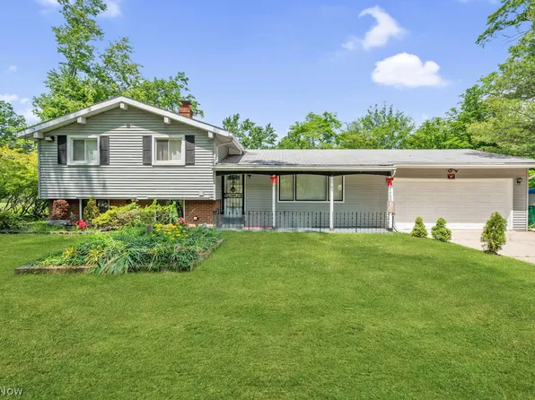 27705 White Rd, Willoughby Hills, OH 44092